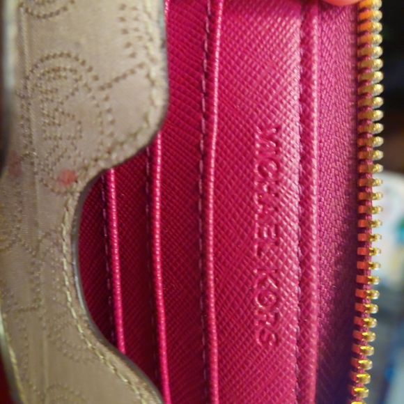 Michael Kors MK Jet Set Continental Zip-Around Leather Wallet Wristlet - Picture 2 of 4